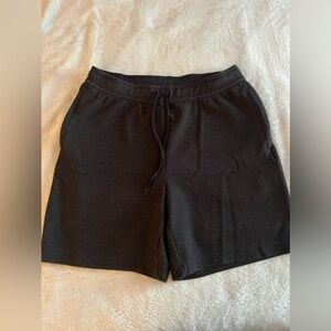 Mens draw string shorts